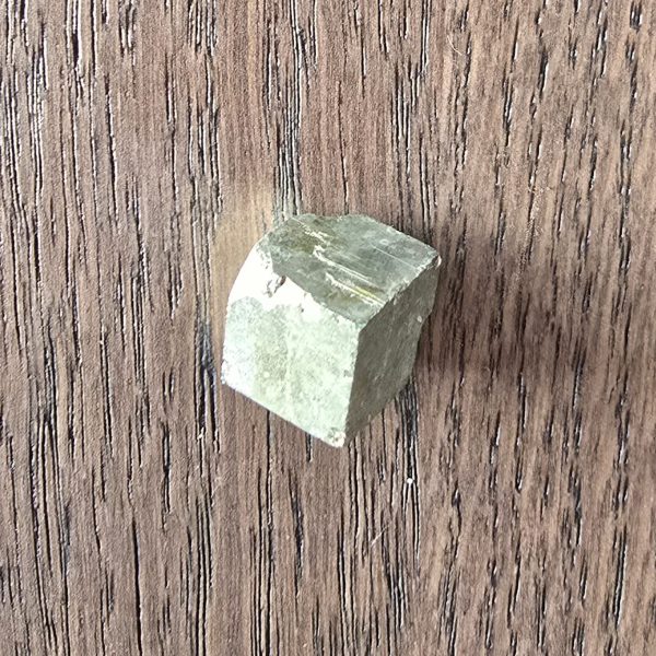 Novidade!!! Pirita em cubo 1,5cm/2cm